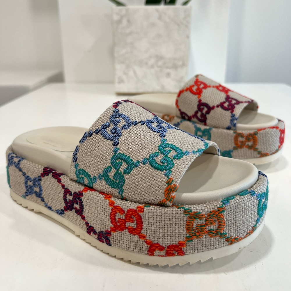 GUCCI Platform Multicolor logo print canvas slides - Picture 7 of 15